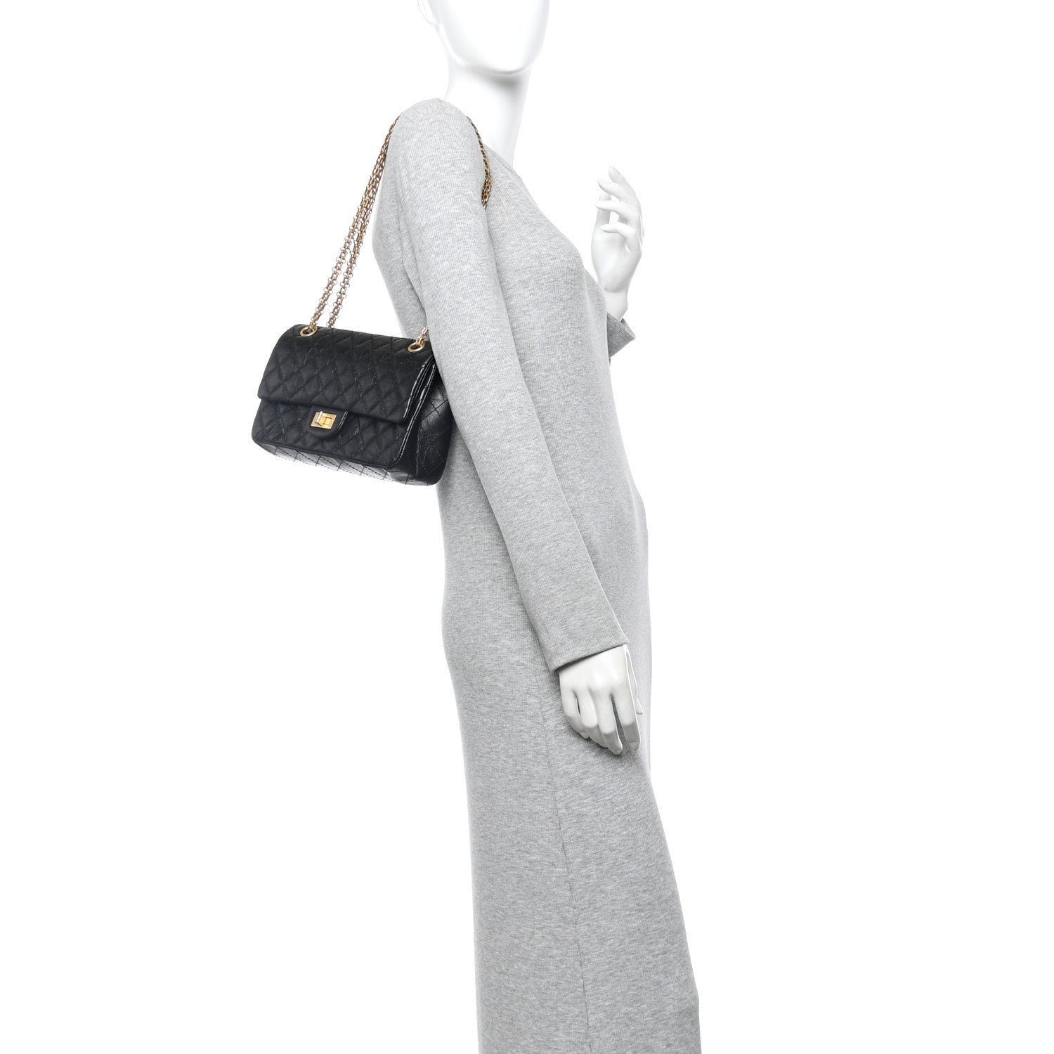 Aged Calfskin Quilted 2.55 Reissue 225 Flap Black - Image 2