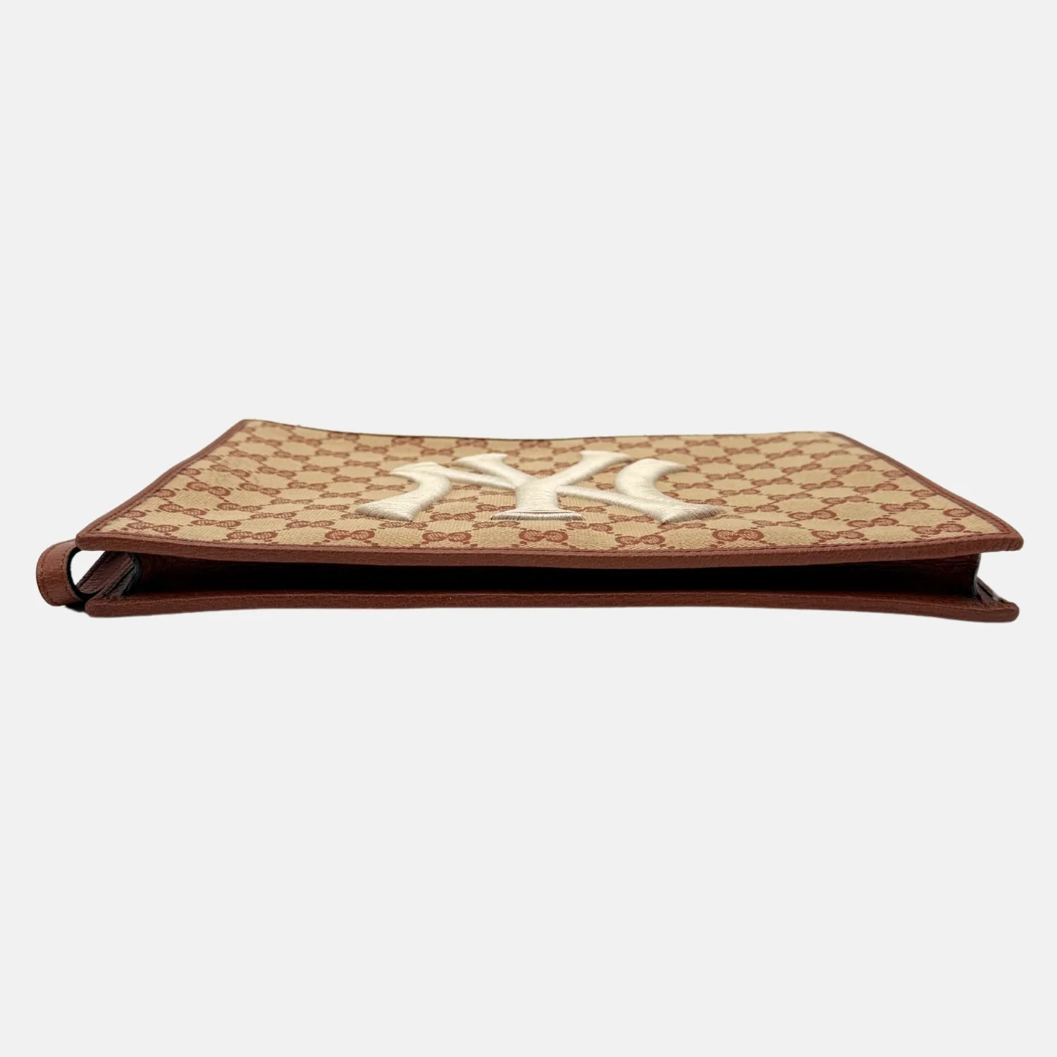 x MLB NY Yankees Zip Wristlet Pouch Beige - Image 4