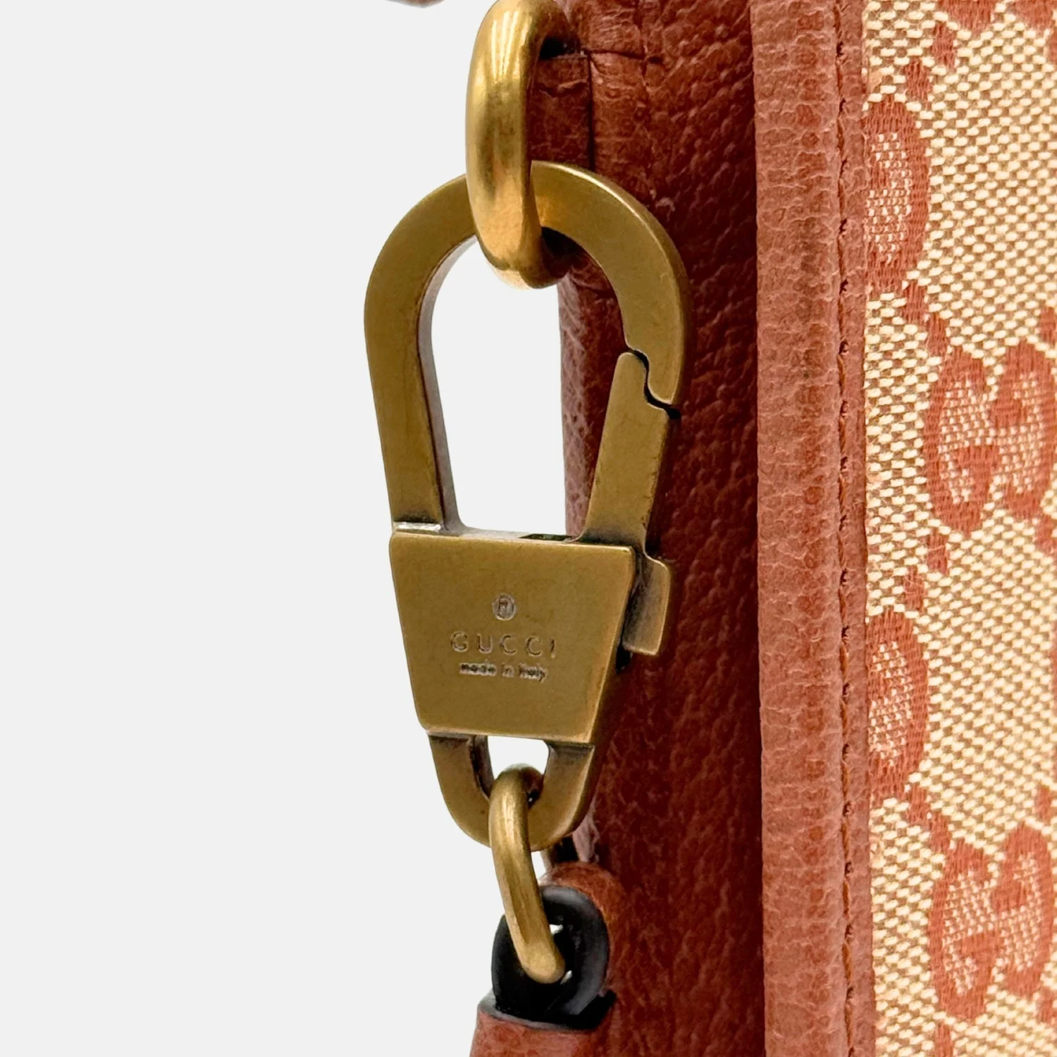 x MLB NY Yankees Zip Wristlet Pouch Beige - Image 2