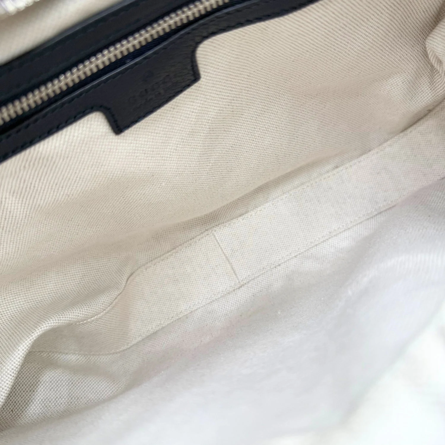 Attache Shoulder Bag Beige GG Supreme Canvas Large - Image 9