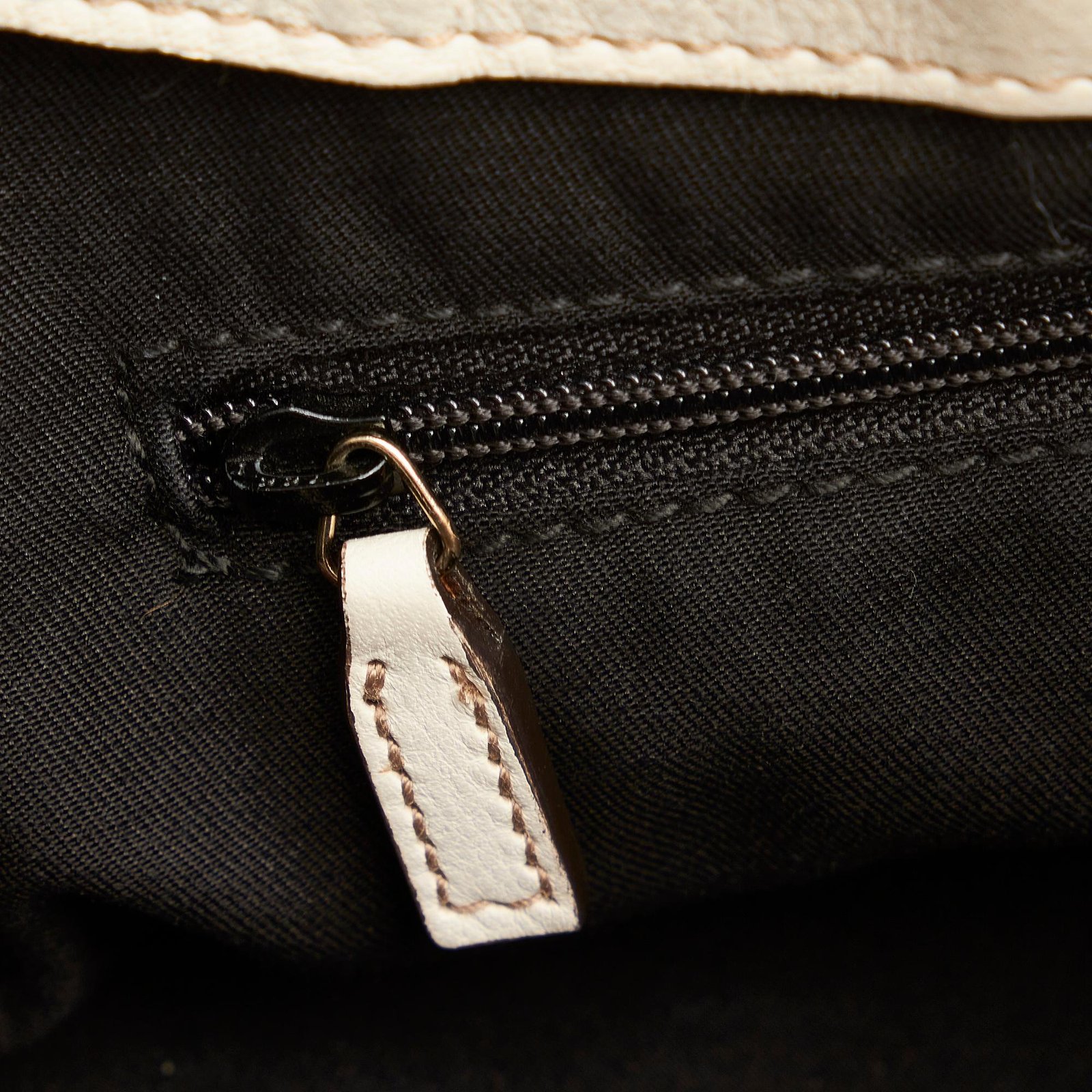 Gucci Abbey D-ring Leather Shoulder Bag - Image 9