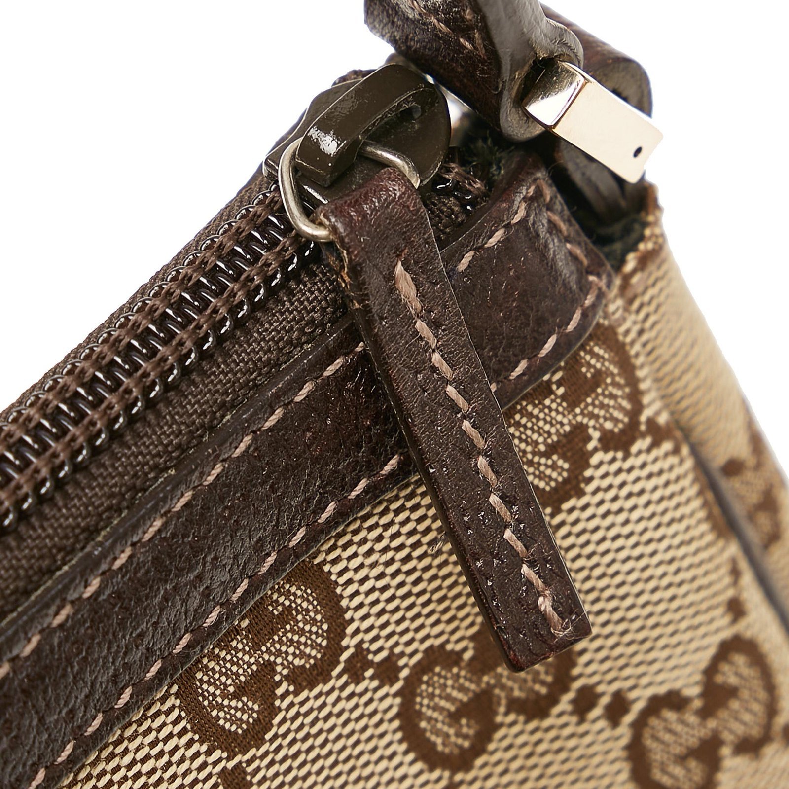 Gucci Abbey GG Canvas Baguette - Image 10