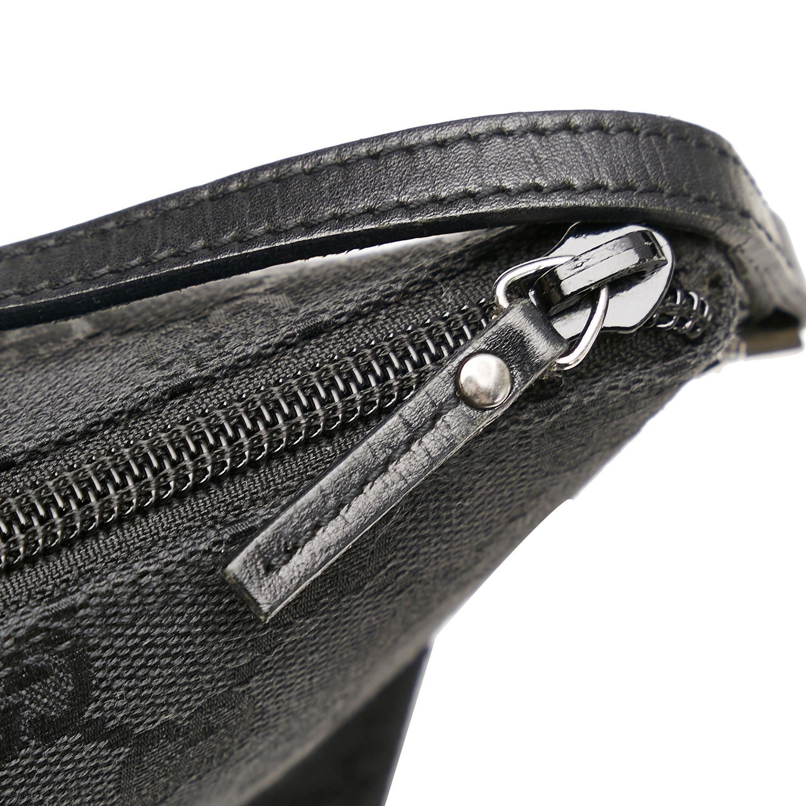 Gucci GG Canvas Boat Baguette - Image 9