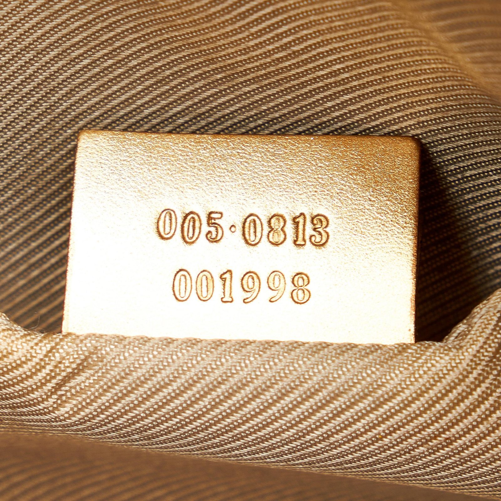 Gucci GG Canvas Handbag - Image 7