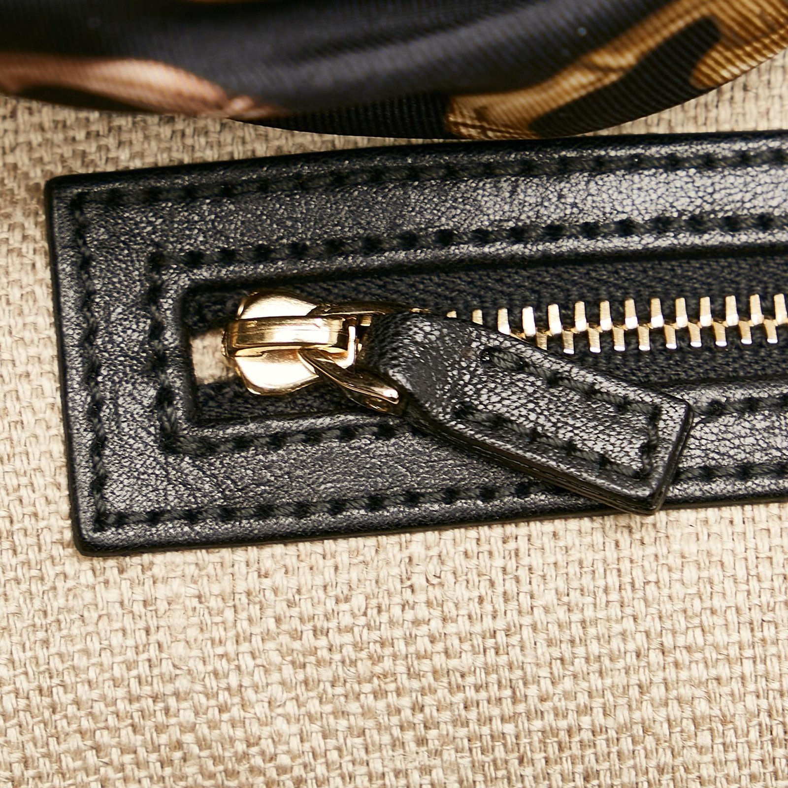 Gucci GG Canvas Positano Scarf Tote Bag - Image 9