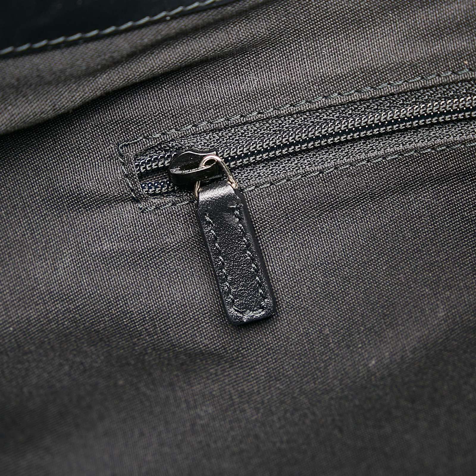 Gucci GG Crystal Hobo Bag - Image 9