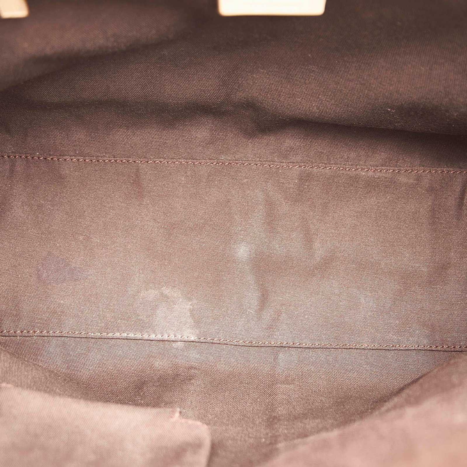 Gucci GG Nailhead Leather Handbag - Image 6