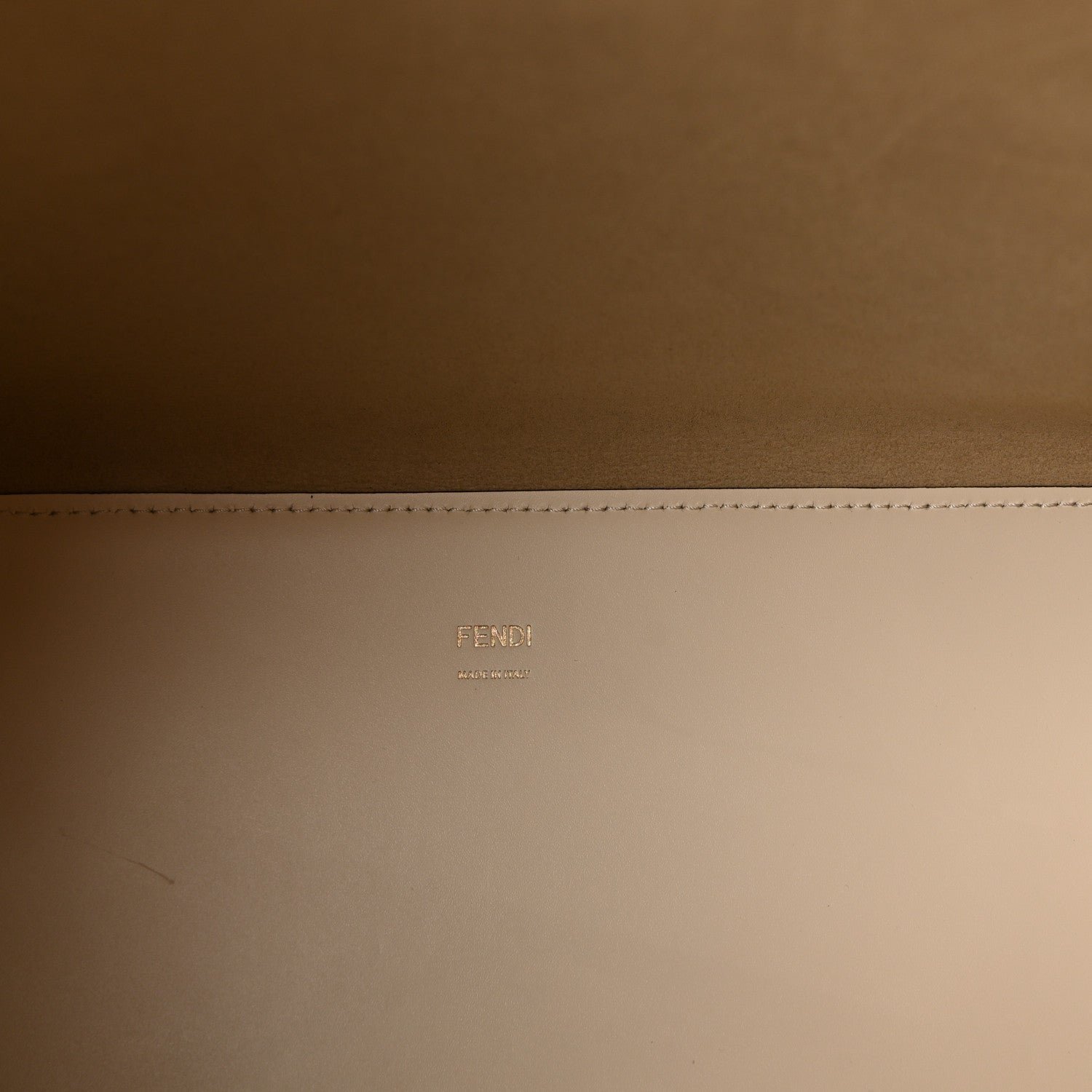 Fendi Vitello King Plexiglass Logo Embossed Medium Fendi Sunshine Shopper Tote - Image 6