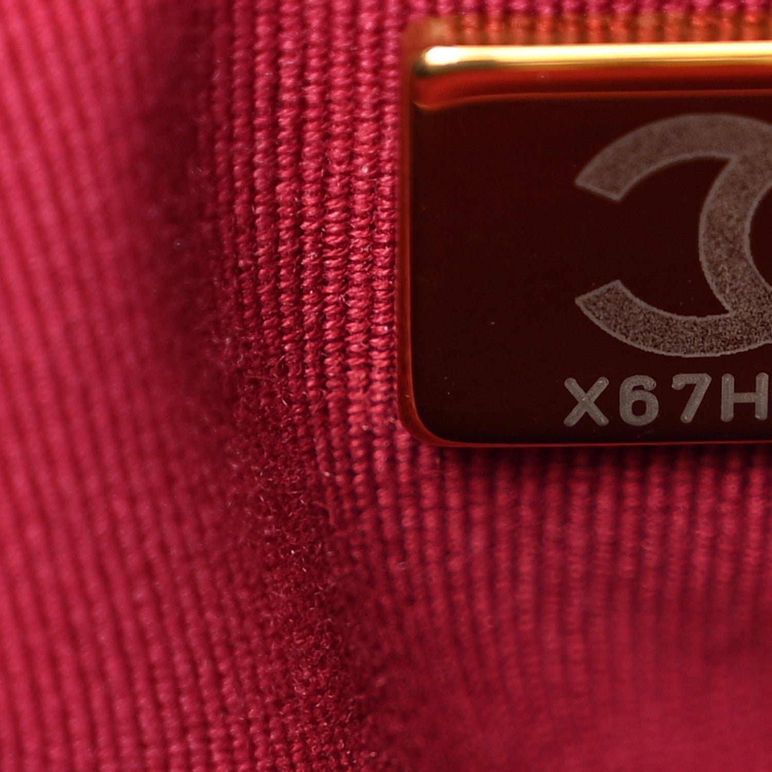 Caviar Quilted Mini Never Ending Chain Tote Black - Image 7