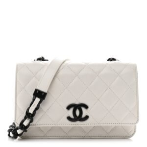 Caviar Quilted My Everything Wallet On Chain WOC White