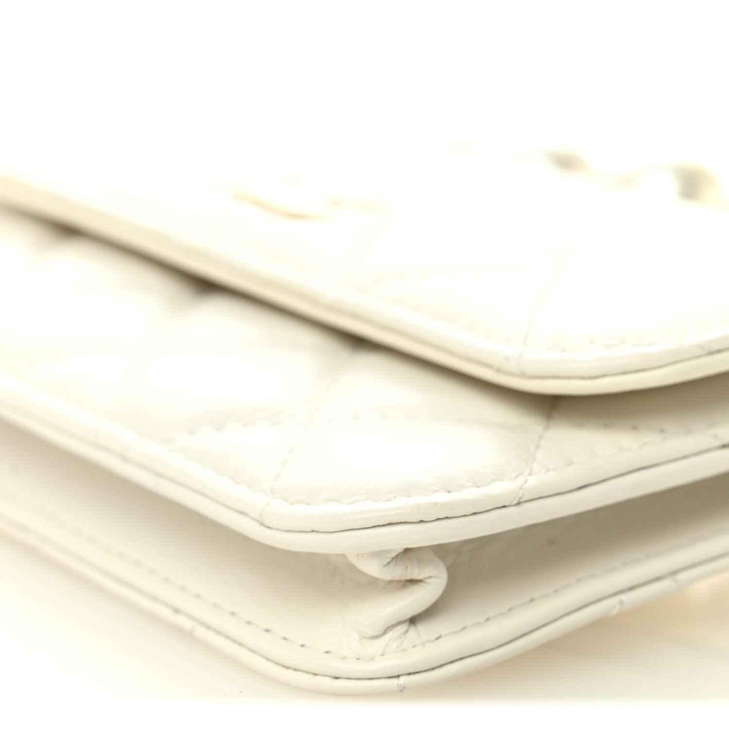 Mini "Maxi Pearls" Wallet On Chain - Image 11