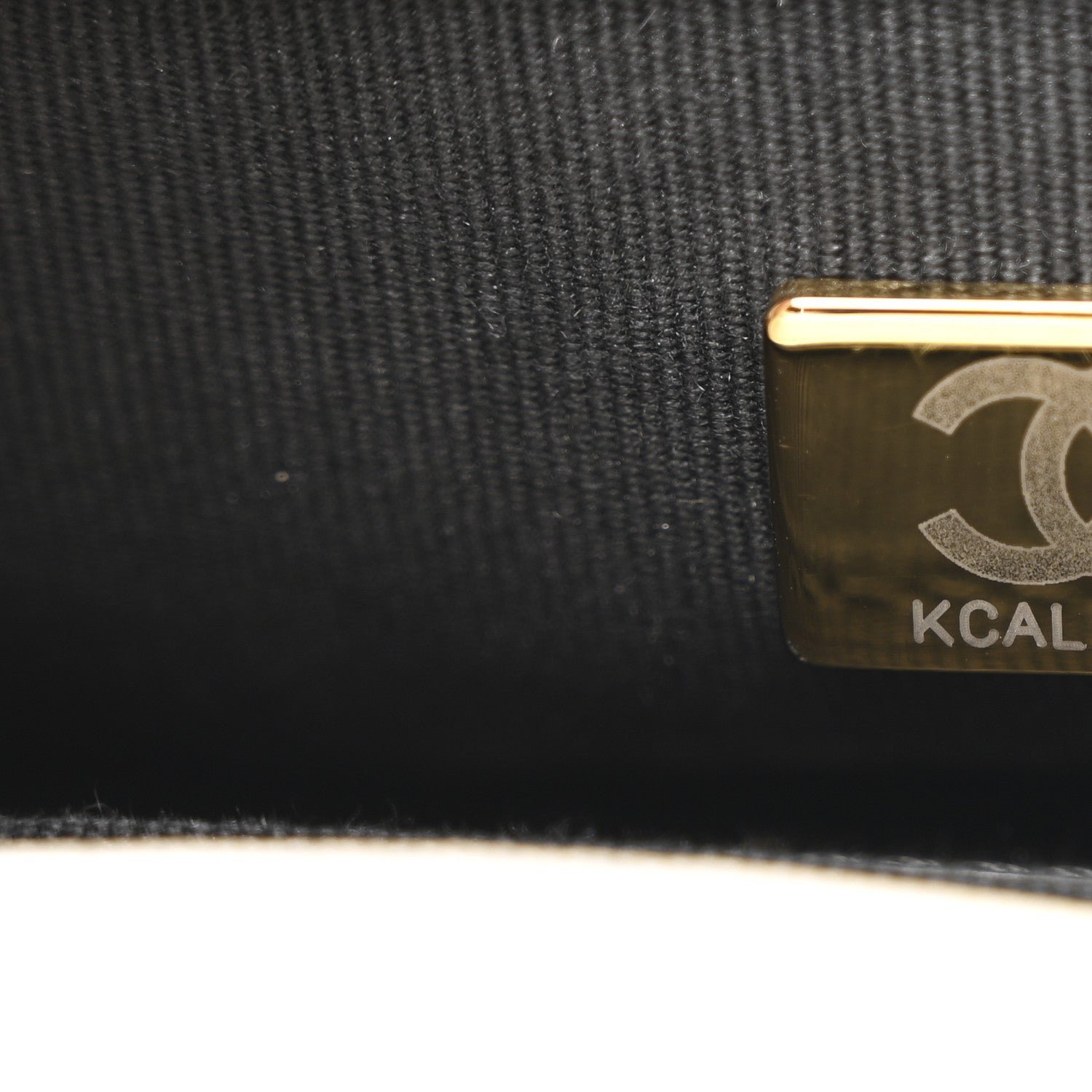 Caviar Quilted Mini Twist Your Buttons Flap White - Image 7