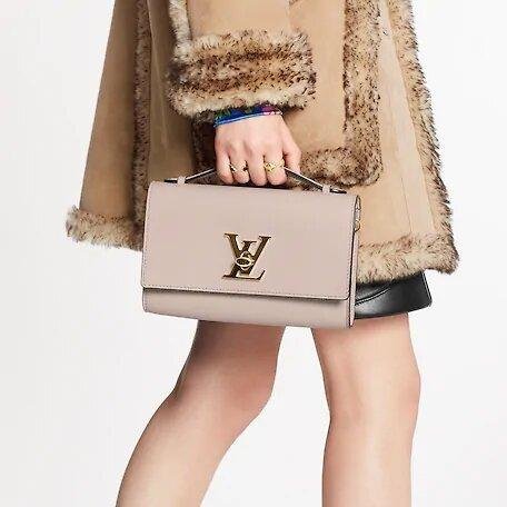 Louis Vuitton Lockme Clutch Greige - Image 4