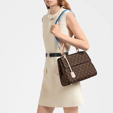 Louis Vuitton Cluny Mm Bleu Glacier Blue - Image 3