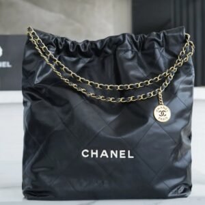 CHANEL 22 handbag