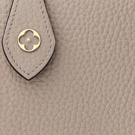 Louis Vuitton Comete Wallet - Image 5